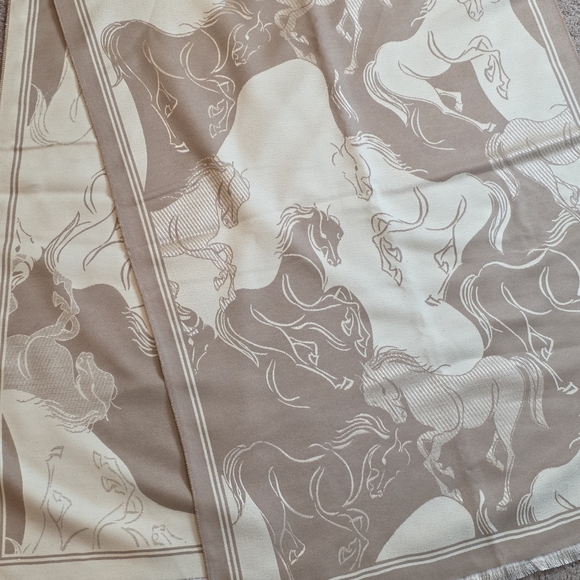 Accessories - Equestrian Horse Print Scarf in Taupe and Cream